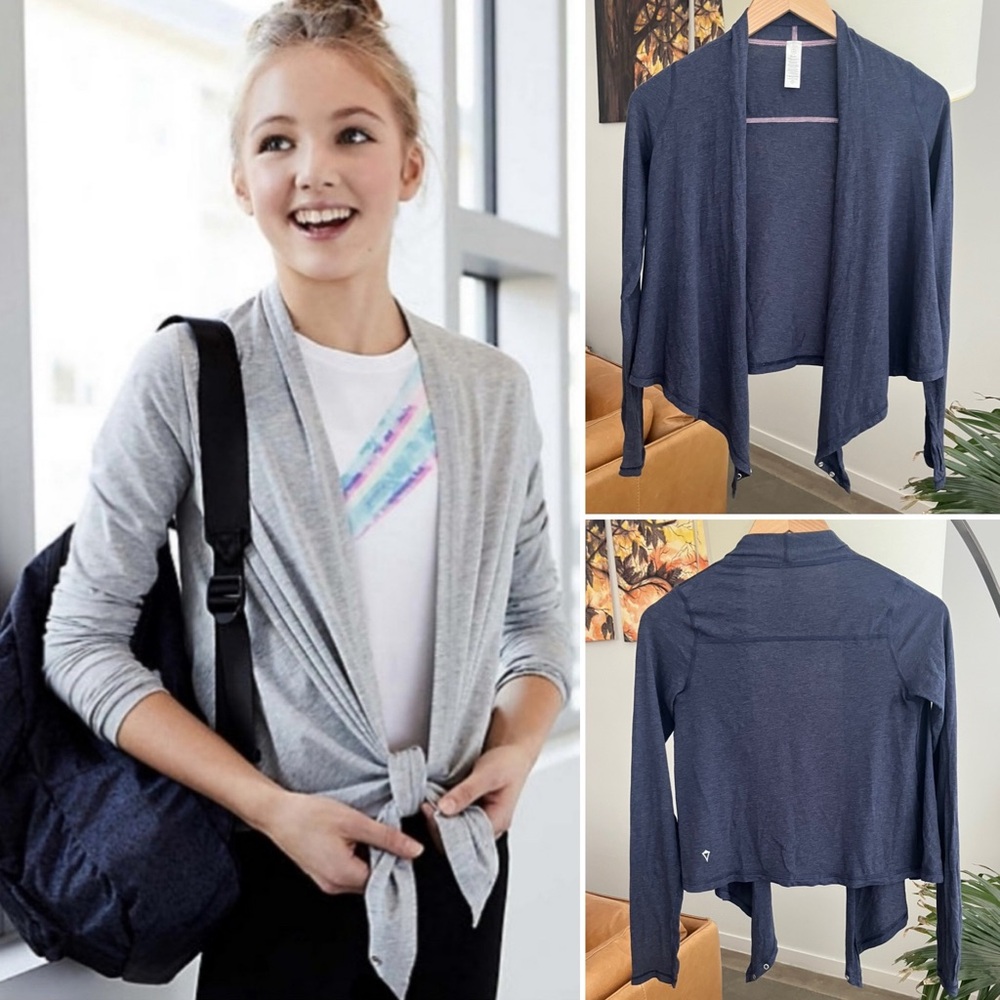 Ivivva by Lululemon Four’s A Charm Wrap